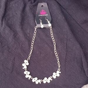 Paparazzi Silver and White Necklace Set